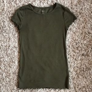 GAP Feather Tee